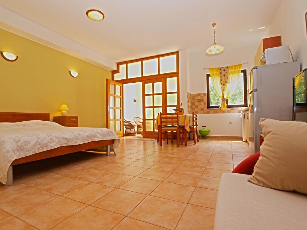 Apartments Milio 1105 Fažana Extérieur photo